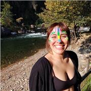 Profesora de Yoga Terapéutico imparte clases on line